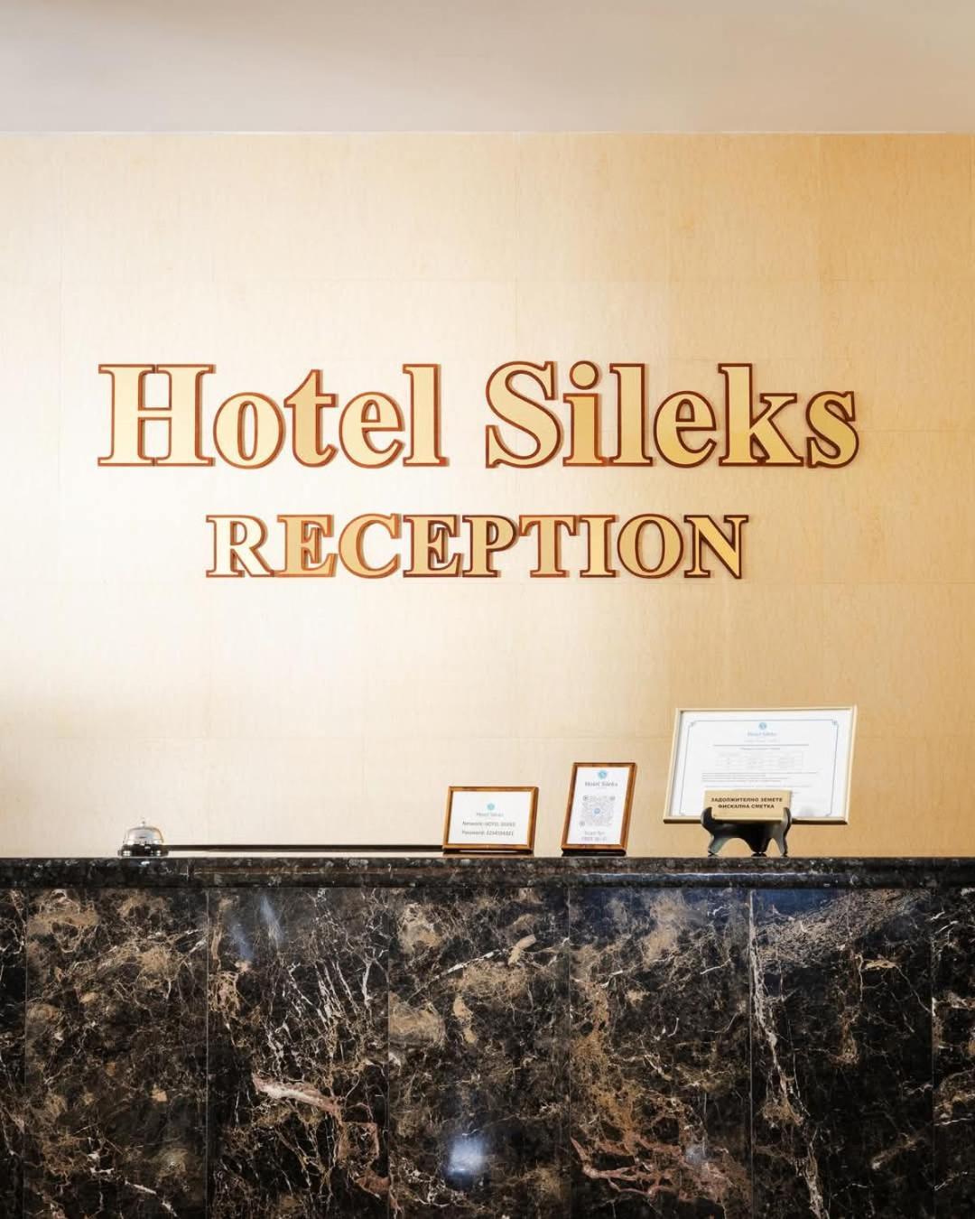 Hotel Sileks Ohrid Bagian luar foto