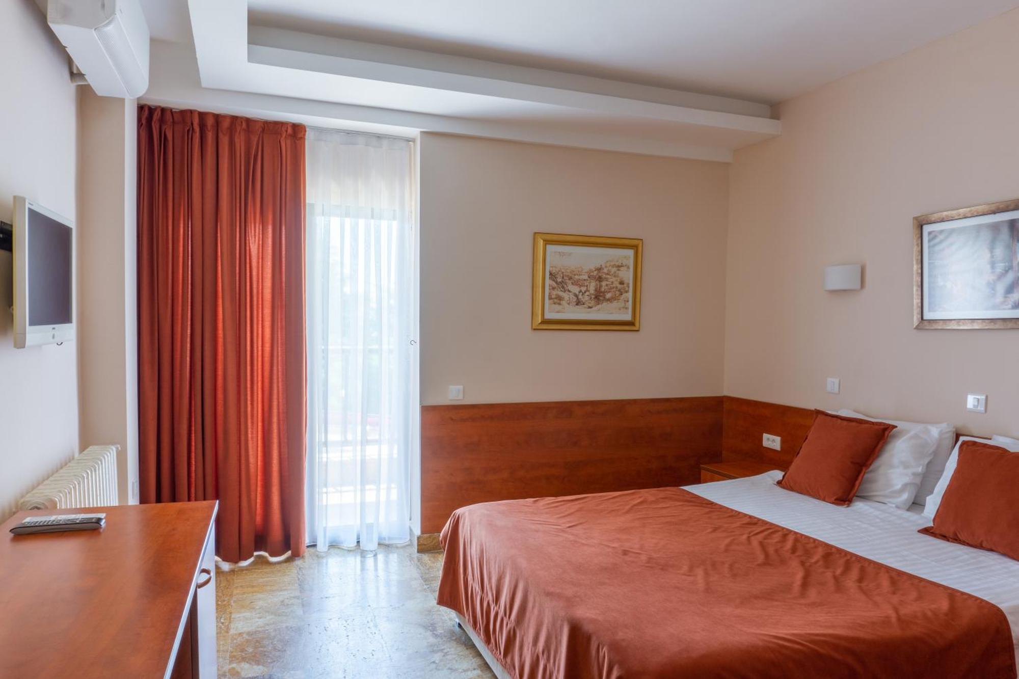 Hotel Sileks Ohrid Bagian luar foto