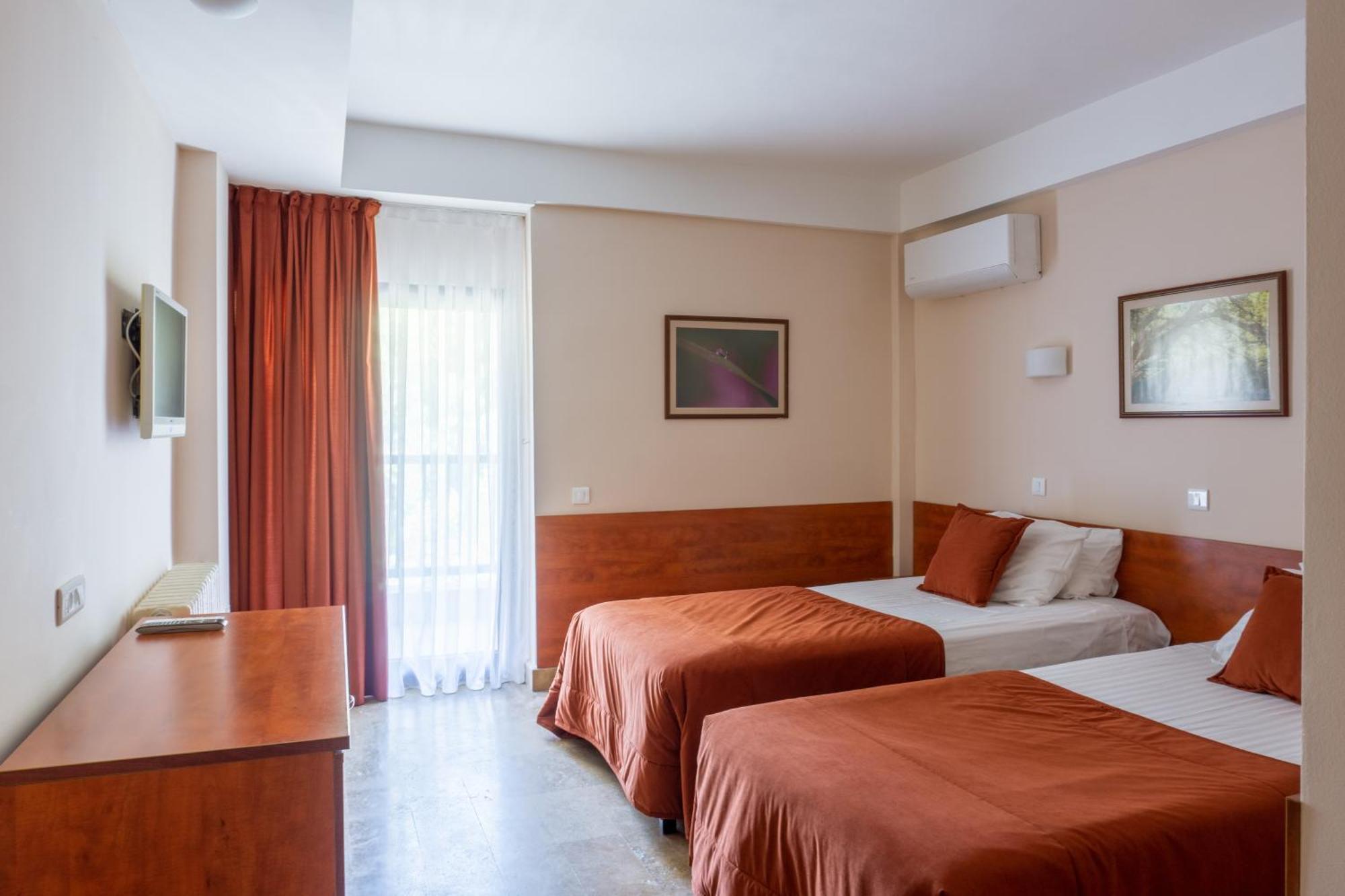 Hotel Sileks Ohrid Bagian luar foto