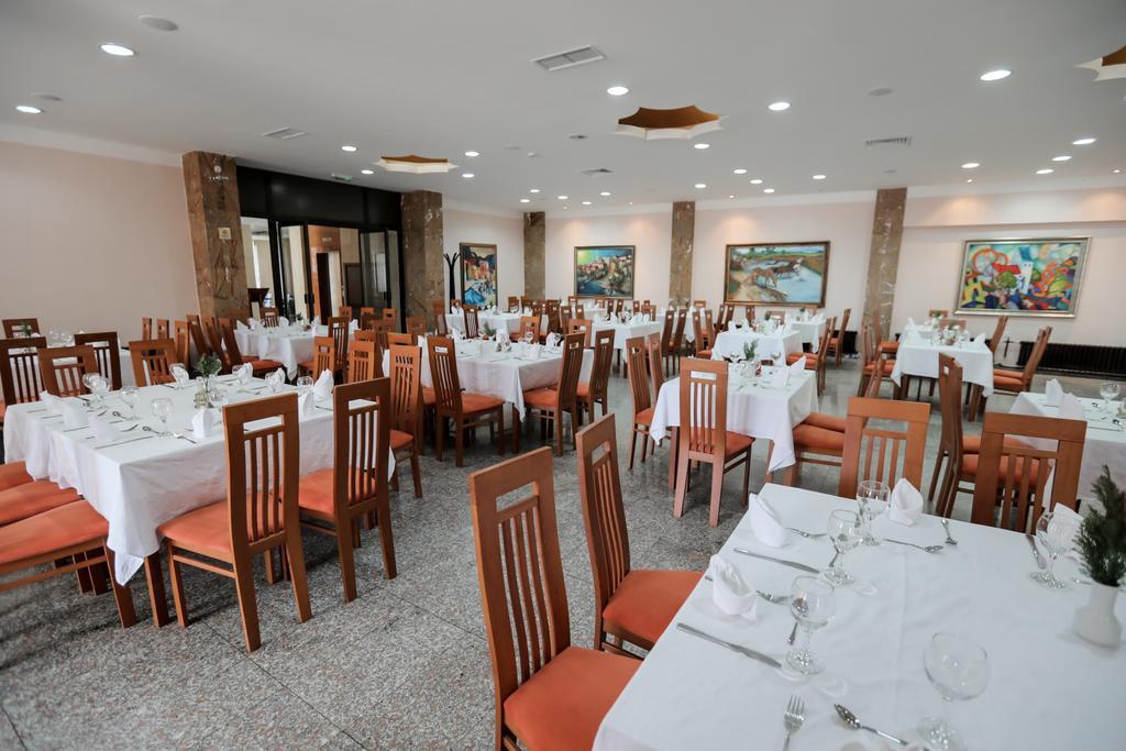 Hotel Sileks Ohrid Bagian luar foto